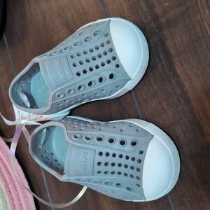 Native Shoes, Jefferson, Gray size 4